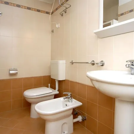 Luminous Flat With Shared Garden Next To The Sea Appartamento Bibione